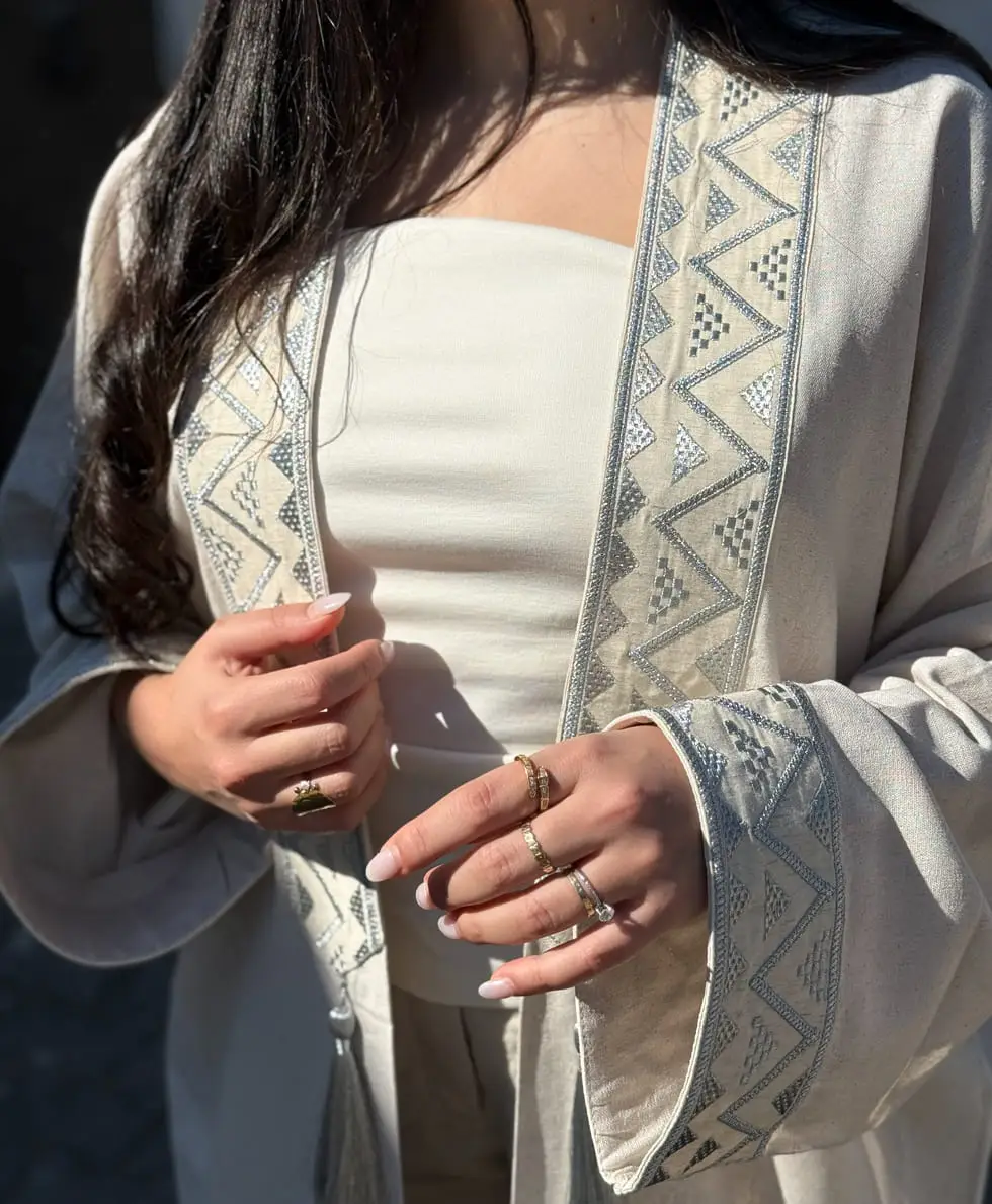 Abeya Lunaire – Image 3